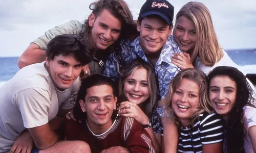 TF1 met à disposition l'intégralité de la série "Hartley coeurs à vif"