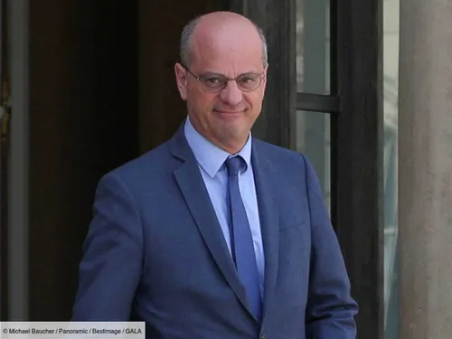 Coronavirus : une "centaine de classes" et 22 établissements sont...