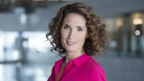 Jean-Pierre Pernaut remplacé par Marie-Sophie Lacarrau au 13 Heures...