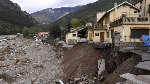 Nice : un SDF donne ses économies aux sinistrés des intempéries, la...