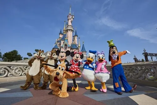 Disneyland Paris restera fermé au moins jusqu’au 2 avril