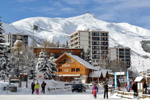 "Partir en vacances est possible", assure l'exécutif