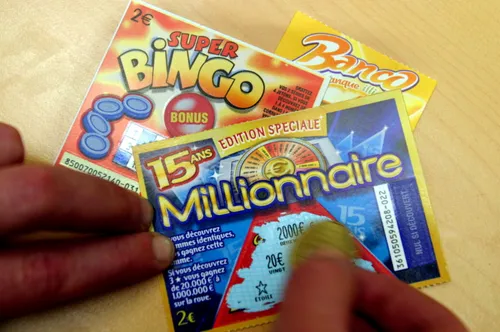 À 18 ans, elle joue pour la première fois à un jeu de grattage et...