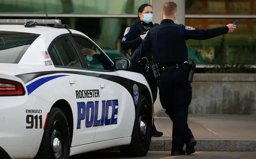 212 ans de prison pour avoir noyé ses fils autistes pour toucher...