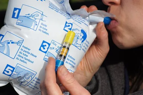 Les débits de boissons à emporter devront vendre des éthylotests