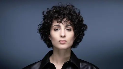 Eurovision : la France, avec Barbara Pravi, en tête pour remporter...
