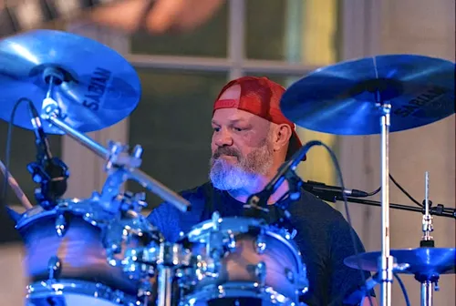 Le chef Philippe Etchebest va jouer au Hellfest