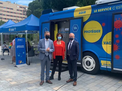 Marseille : un 3e bus de la vaccination lancé à Luminy