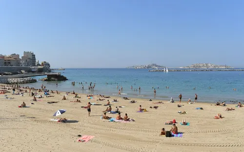 Le port du masque n’est plus obligatoire sur les plages des...