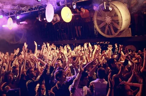 Les discothèques vont rouvrir le 9 juillet !