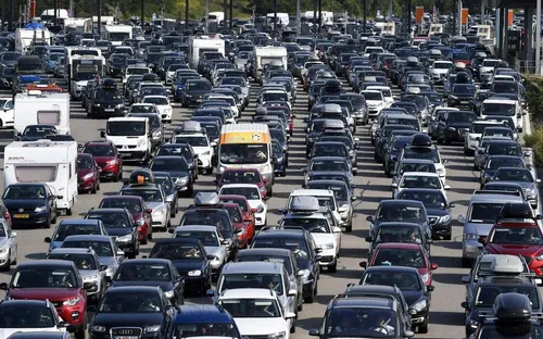 Bison Futé annonce un week-end super chargé sur les routes