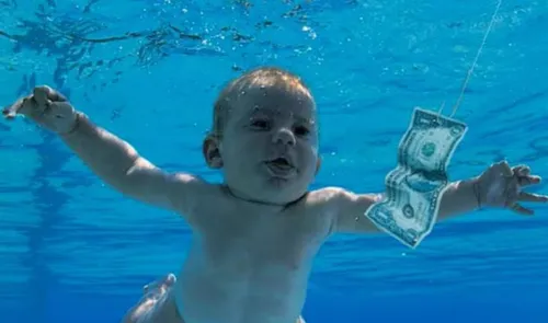 Le bébé nu sur la pochette de "Nevermind" de Nirvana porte plainte...