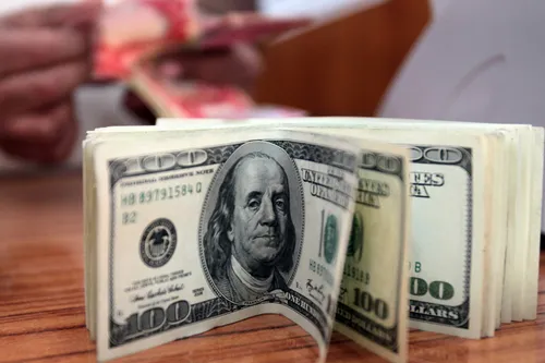 Il laisse 10 000 dollars de pourboire aux employés d’un restaurant...