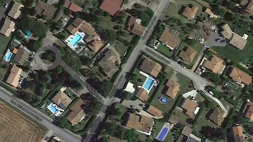 Google collabore avec le fisc français pour recenser les piscines...