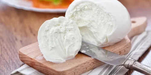 La mozzarella est le fromage à pâte molle le plus consommé par les...