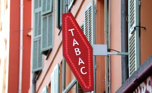 Les bureaux de tabac vont accueillir des distributeurs de billets