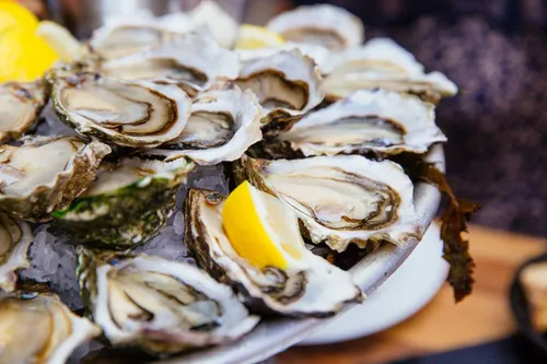 À Noël, les huîtres seront plus petites et… plus chères !