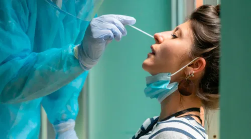 Covid-19 : podologues, opticiens, vétérinaires... vont pouvoir...