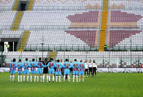Italie : les rencontres décalées de 5 minutes au nom de la paix...