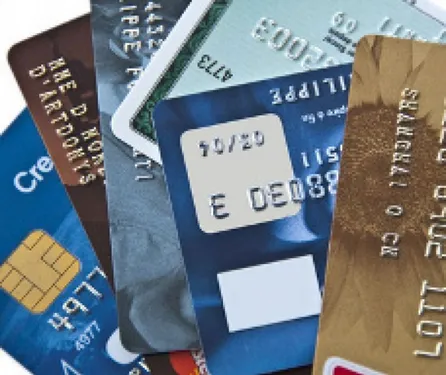 A 13 ans, il prend la voiture et la CB de ses parents pour aller...