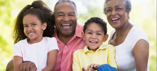Les grands-parents qui gardent leurs enfants auraient une espérance...