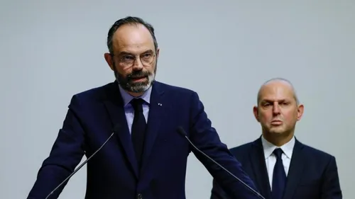 Coronavirus : fermeture dès minuit "des lieux recevant du public"...