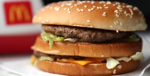 Confinement : Des burgers et nuggets revendus à des prix...