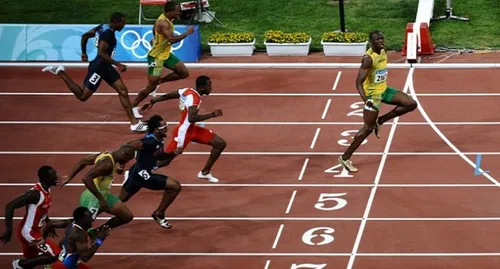 La distanciation sociale selon Usain Bolt fait fureur