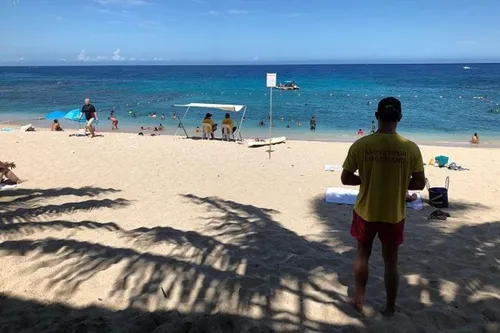 Réouverture des plages à la Réunion pour se baigner mais pas pour...