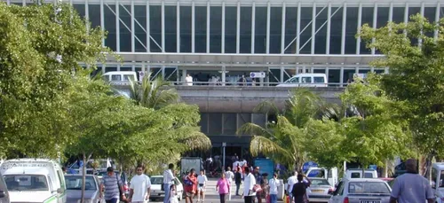 Le retour de la quatorzaine à la descente d'avion en Guadeloupe