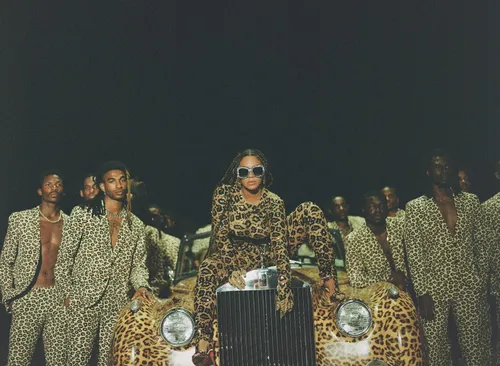« Black is King » : le nouveau film de Beyonce arrivera sur Disney+...