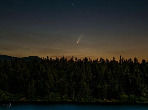 Plusieurs planètes, dont Mercure et Saturne, ainsi qu’une comète...