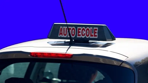 Cdiscount propose un permis de conduire à un prix imbattable à...