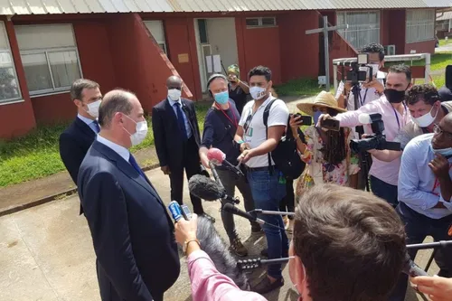 Jean Castex n’a pas fait d’annonces fortes en Guyane mais a promis...