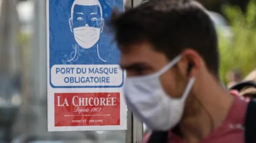 Le port du masque devient obligatoire en plein-air dans certaines...