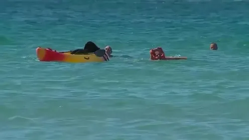 Quand le président du Portugal sauve 2 femmes de la noyade (vidéo)