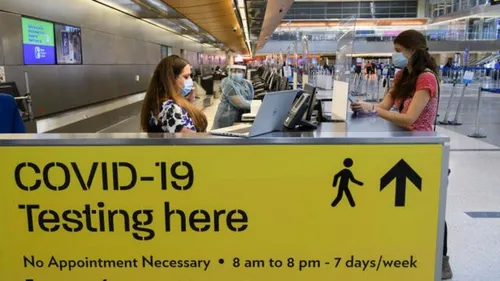 Le vaccin contre la Covid-19 pourrait être obligatoire pour prendre...