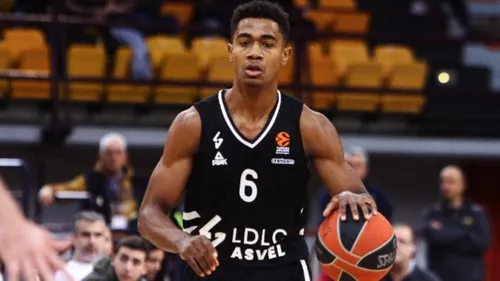 Le basketteur guadeloupéen Théo Maledon signe officiellement à...