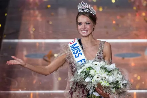 Amandine Petit, Miss Normandie, élue Miss France 2021
