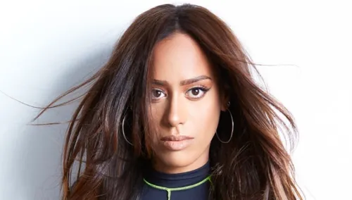 "J'ai beaucoup travaillé pour ce rôle" : Amel Bent débarque sur les...