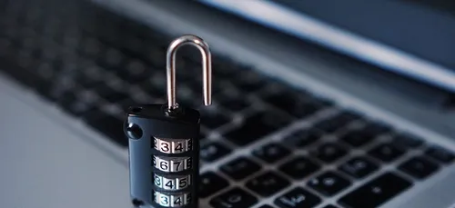 Il pirate une ceinture de chasteté connectée et demande une rançon...