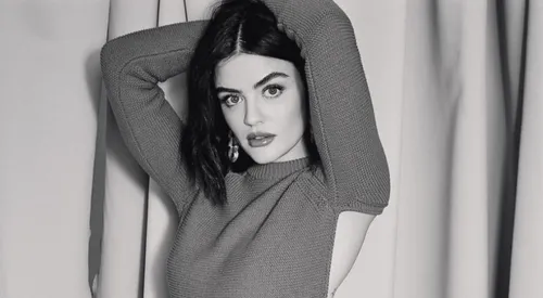 Lucy Hale de « Pretty Little Liars » aperçue très proche d'un...