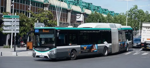 COVID : la RATP sommée de remettre des plexiglas dans les bus