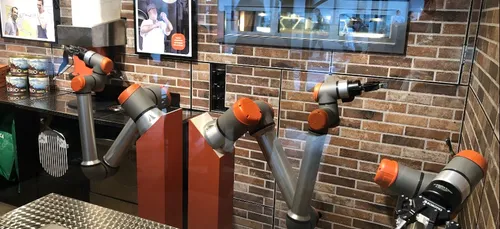Chez Pazzi, un robot fabrique votre pizza en plein cœur de Paris !