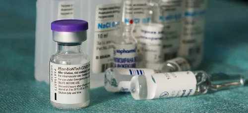 Vaccins : une 3e dose de Pfizer contre le variant Delta quasiment...