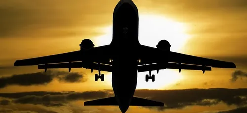 Un pilote d'avion lâche plusieurs millions d'euros de cocaïne sur...
