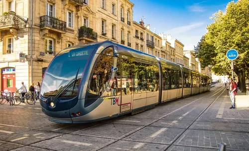 TBM : Keolis donne des explications sur les perturbations de...