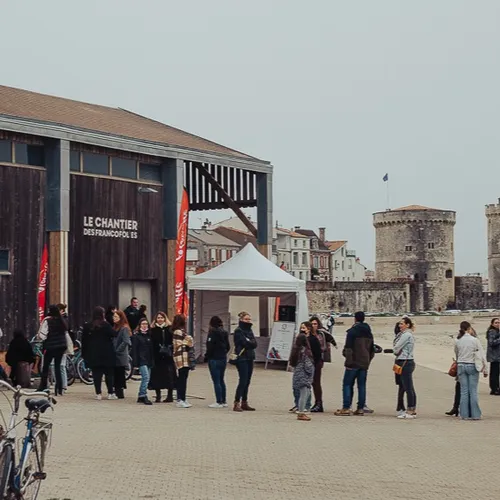 Angèle - Emission spéciale et Live Alouette à La Rochelle