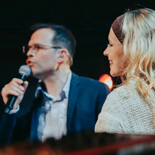 Angèle - Emission spéciale et Live Alouette à La Rochelle
