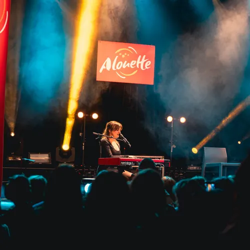 Marine sur la scène du Live Alouette Showcase